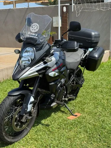 Suzuki V-Strom DL 1000 XT 2019 - Baixa KM - Com Baús Originais