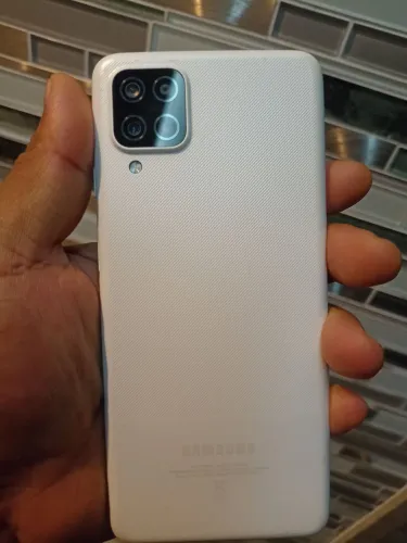 Samsung A12