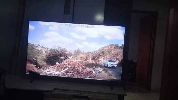Televisão 65'' polegadas