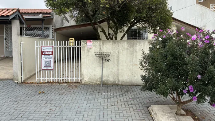VENDE-SE EXELENTE CASA TERREA AVERBADA
