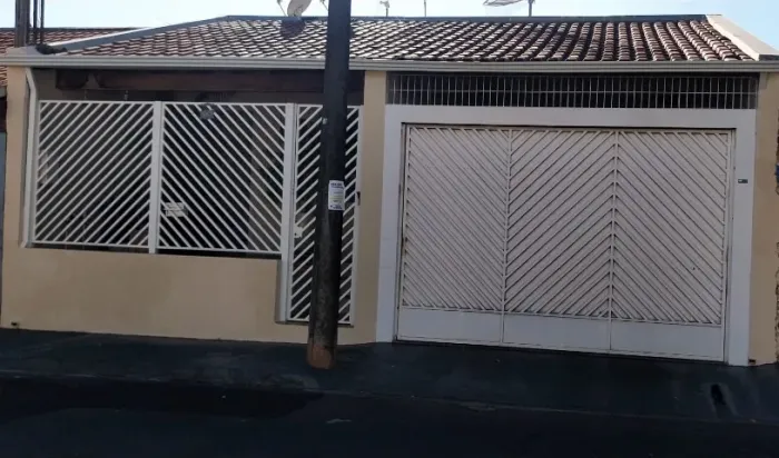 Casa conservada no bairro Coahb 1