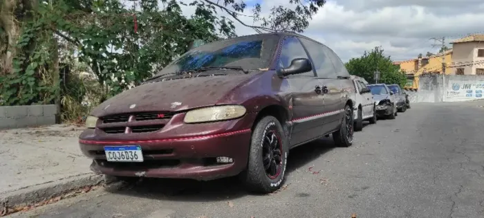 Chrysler Grand Caravan LE 3.3 AUT 1997 R$ 7500,00
