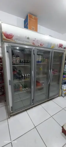Expositor de frios 3 portas