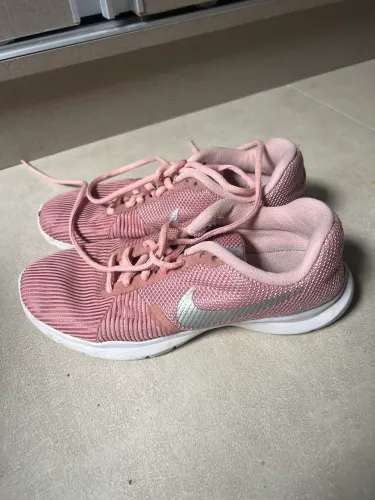 Tênis Nike original Nº34