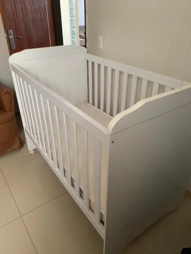 Berço vira cama 