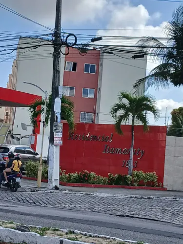 Aluga-se apartamento no condomínio Itamaraty