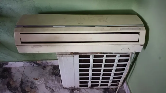Vendo ar-condicionado LG