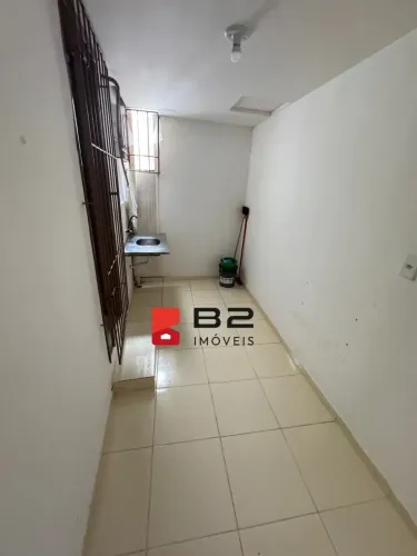 Imóvel para aluguel tem 100 metros quadrados em Centro - Camaçari - BA