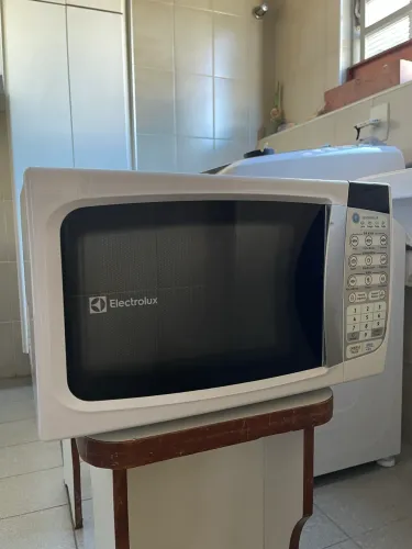 Microondas 20L
