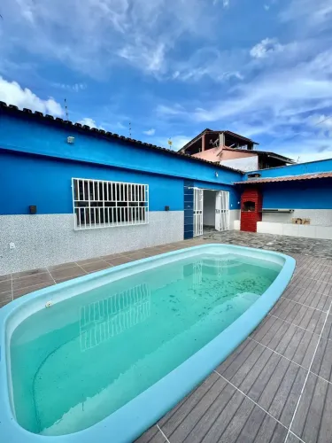 Casa 2/4 com piscina no bairro Jardim Primavera