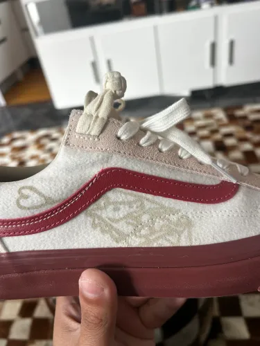 Tênis vans raro tamanho 42 novo na caixa