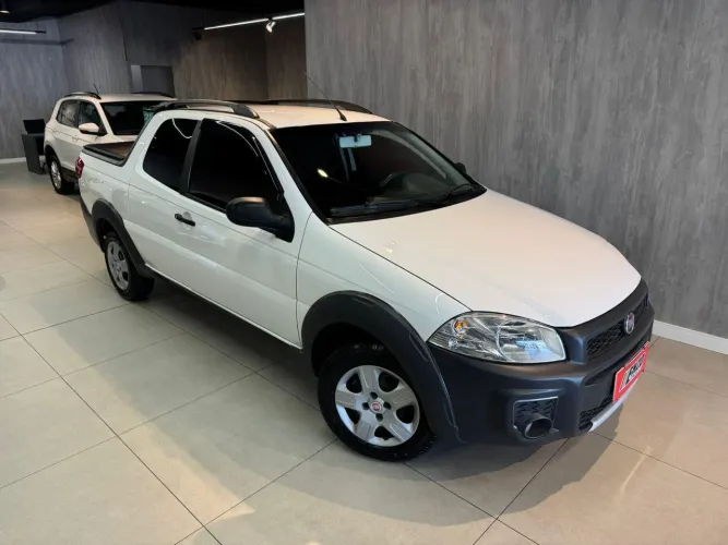 Fiat Strada Working 1.5 MPI 8V CE (álcool) 2015