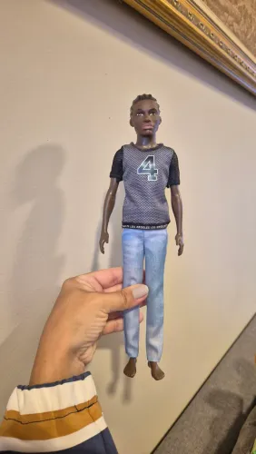 Boneco ken