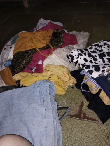 Lote de roupas femininas