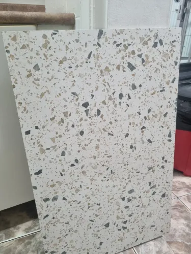 Porcelanato TILE