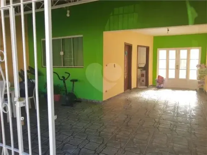 Casa em marituba centro pra vender 