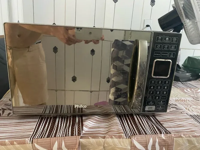 Microondas Philco parou de funcionar para retirada de peças