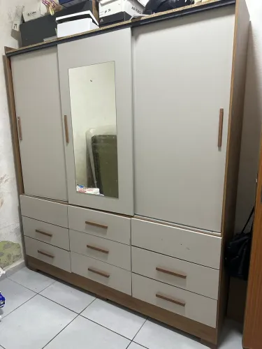 Guarda roupa casal
