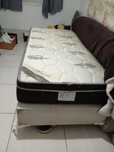 Cama solteiro com colchão não entrego