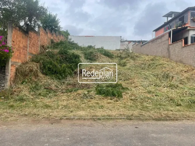 Terreno à Venda na Colônia Santo Antônio - Barra Mansa