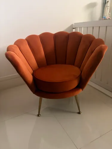 Poltrona em Veludo Pétala laranja