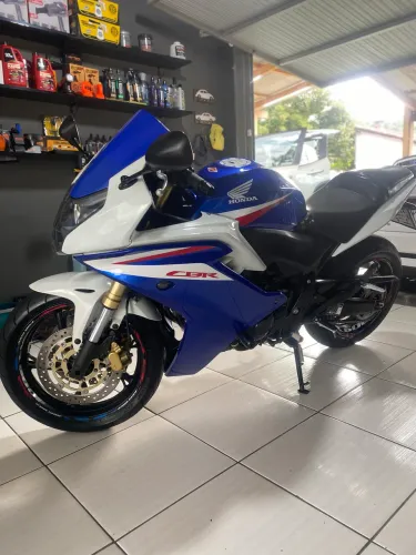Vendo CBR 600  F 2013