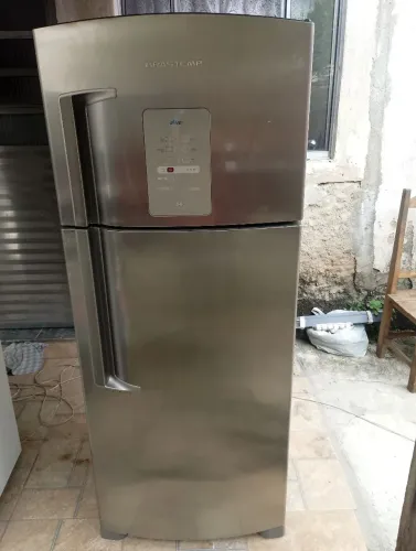 Geladeira Brastemp ative Frost Free inox