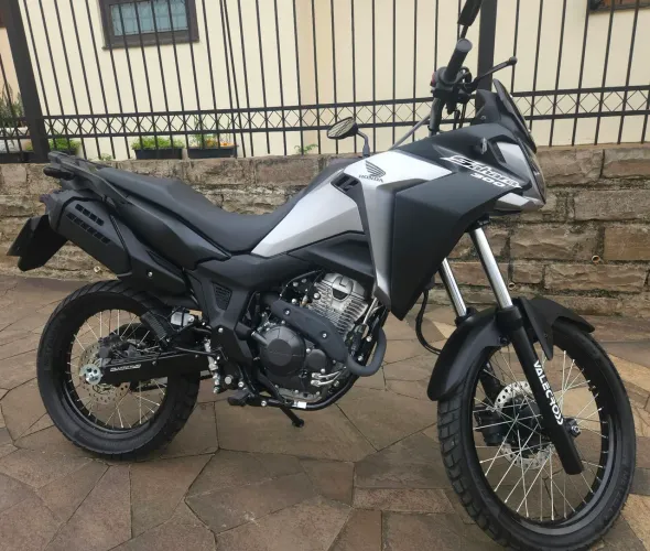 Sahara 300 impecável igual zero ,ABAIXODA FIP !