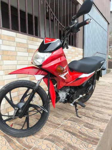 Pop 110 vendo ou troco top sem nada pra fazer 