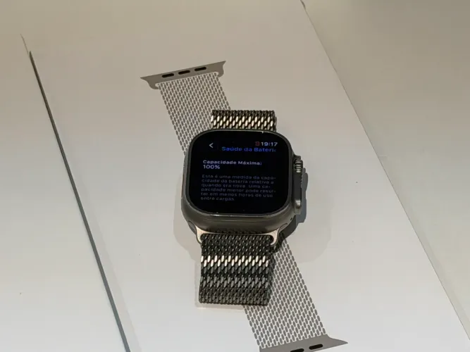 Apple Watch Ultra 2 Titânio - Pulseira Milanese - Impecável / Seminovo