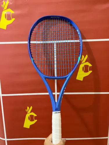 Raquete de Tênis Yonex Ezone 98 Tour 2025/2026