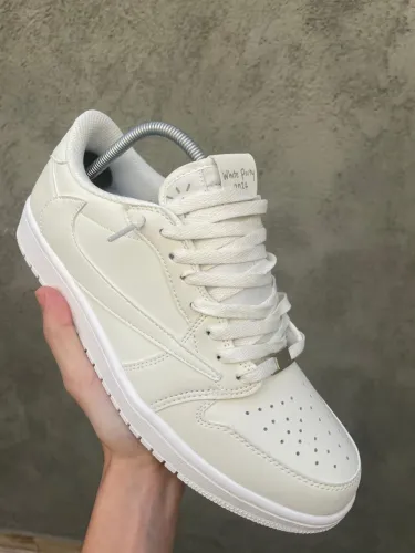Air Jordan 1 Low Travis Scott
