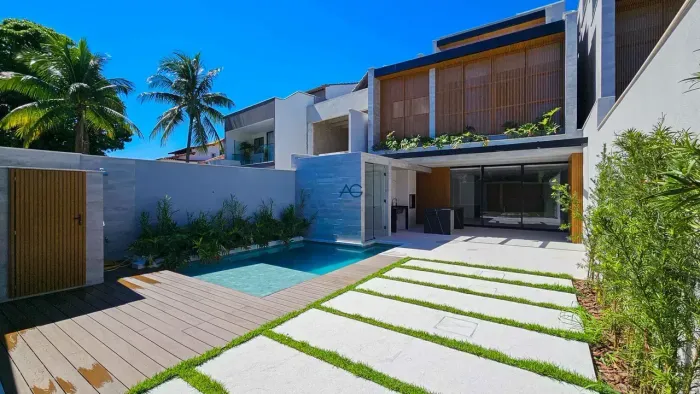 CASA A VENDA CONDOMINIO INTERLAGOS DE ITAÚNA LINDA E NOVA RJ