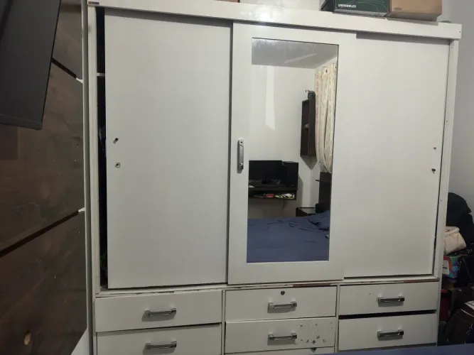 Guarda Roupa Casal Com espelho Pra sair hoje