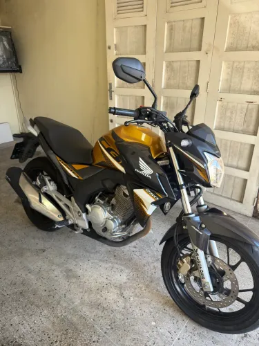 CB 250F Twister | 12 mil km | Muito nova 