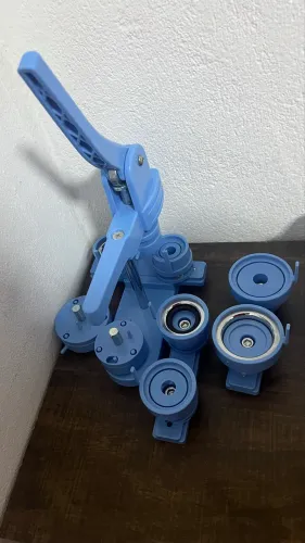 Máquina Bóton com três matrizes 32,44,58