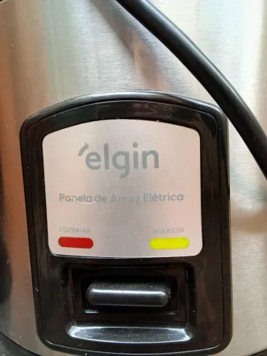 Panela elétrica Elgin semi nova