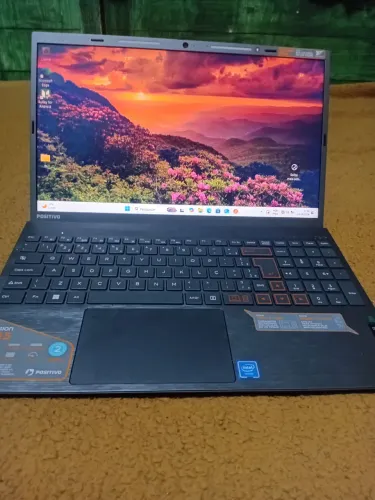 Vendo um notebook