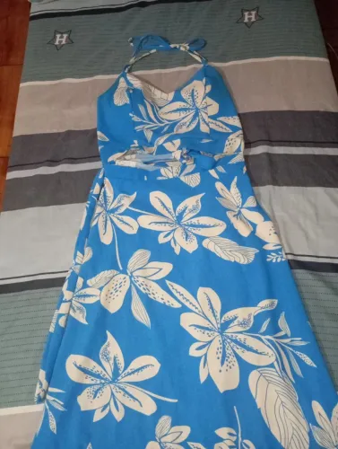 Vendo conjunto de cropped com saia envelope.