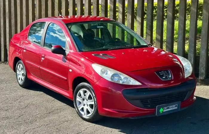 Peugeot 207 Sedan Passion XR 1.4 Flex 8V 4P 2009