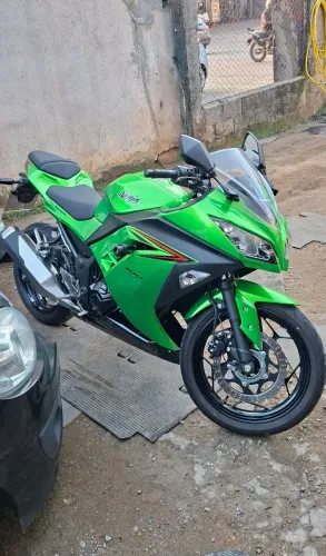 Kawazaki Ninja 300 2024