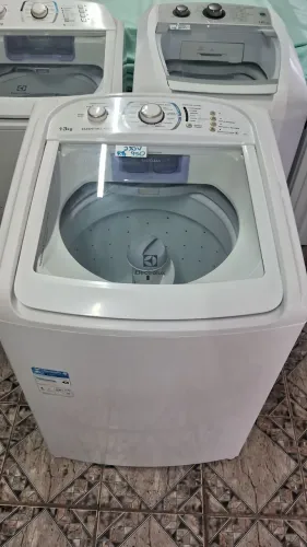 Vendo máquina de lavar eletrolux 13kg 220v semi nova
