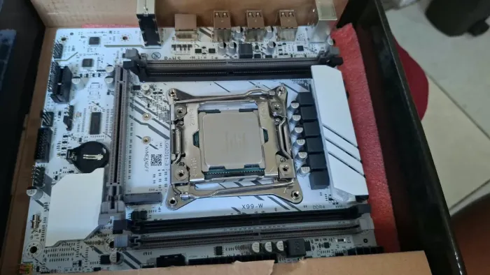 Placa mãe x99 e processador 2680 v4 mais memória ram