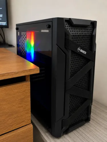 Vendo PC Completo + Monitor AOC Gamer 180hz