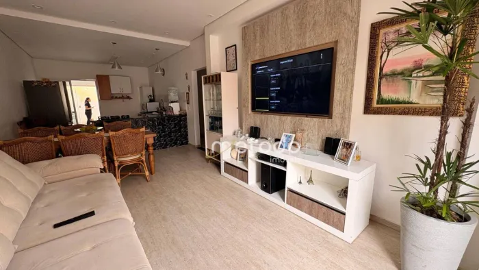 Casa com 2 quartos à venda, 98 m² por R$ 695.000 - Itaoca - Guararema/SP
