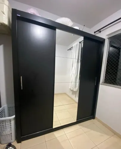 Guarda-roupa de Casal c/Espelho 