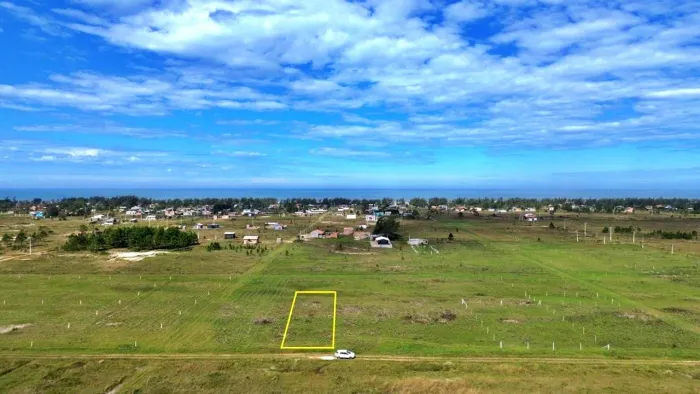 Terreno à venda frente para a Avenida Interpraias