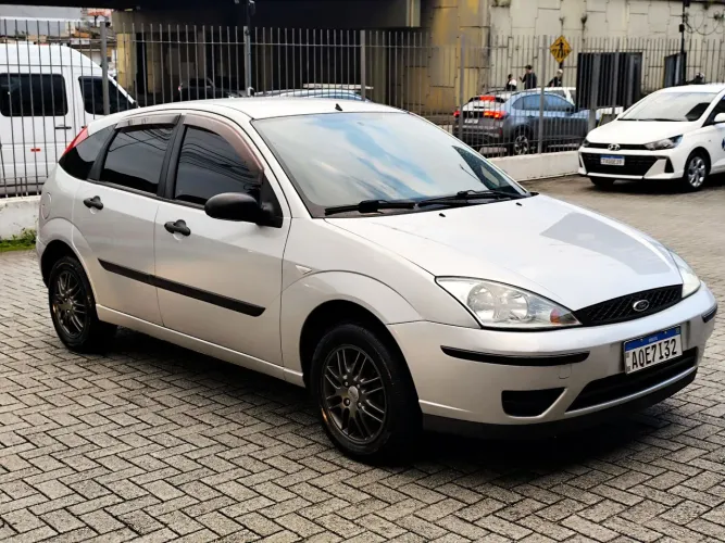 Ford Focus 1.6 S/se/se Plus Flex 8v/16v 5P 2007