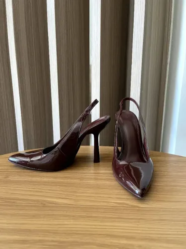 Scarpin Bershka Verniz Bordô Tamanho 35 - Usado Apenas 2x