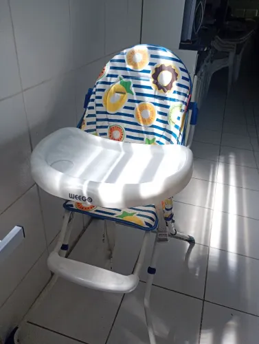Cadeirinha de alimentação de 6 meses a 2 anos